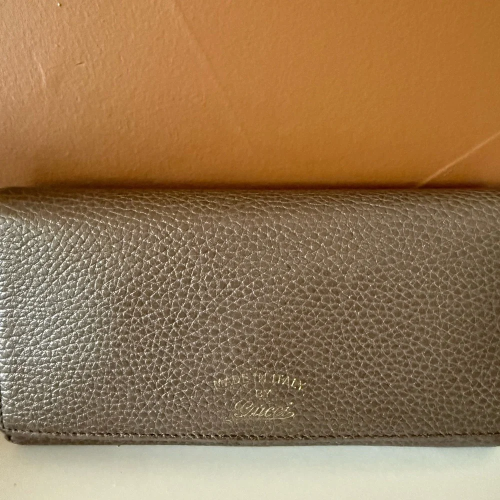 Gucci Vintage Brown Leather Bi-Fold Wallet – Excellent Condition! ✨👜 - Picture 2 of 10
